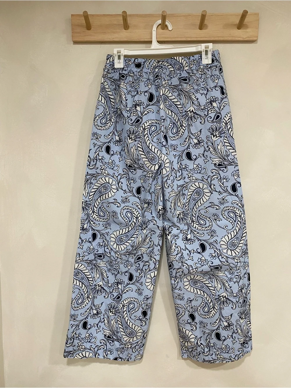 Karen Kane briefly worn